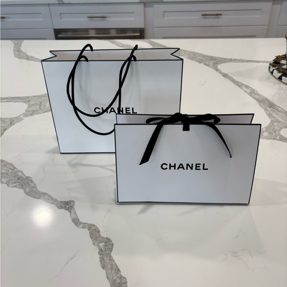 Chanel White Gift Bags Set - Picture 2 of 6